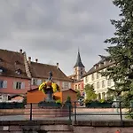 Le Rouge Et Noir