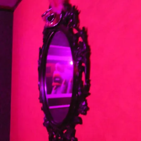 Le Rouge Et Noir