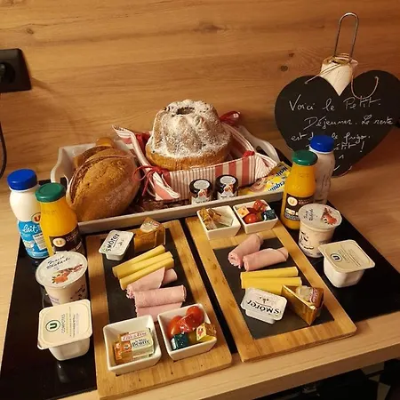 Le Rouge Et Noir アパート バール