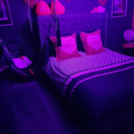 Le Rouge Et Noir *