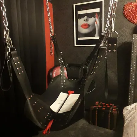 Le Rouge Et Noir * بارْ