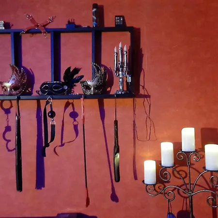 Le Rouge Et Noir * バール