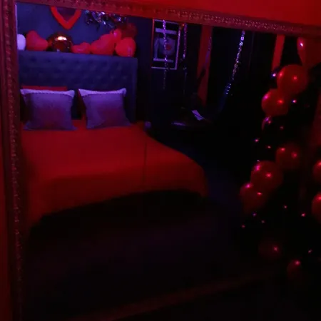 Le Rouge Et Noir Apartament
