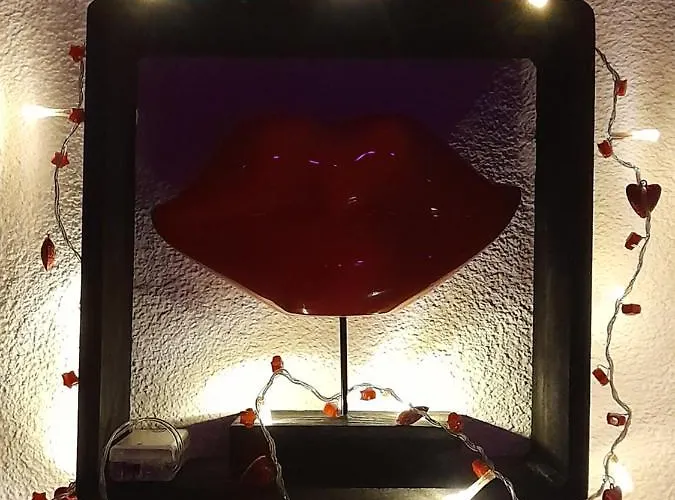 Le Rouge Et Noir Apartment Barr